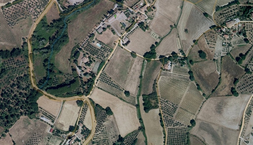 Landwirtschaftliche Fläche von 770 m2 in Cetona