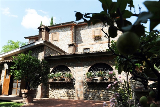 Villa ou chalet de 500 m2 à Monteleone d’Orvieto