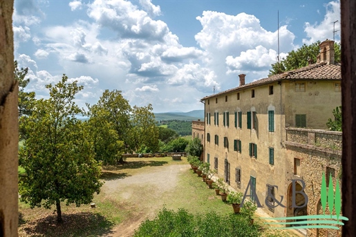 Villa o villino di 2250 m2 a Siena