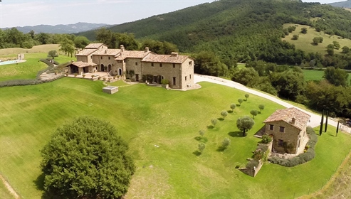 Casa de campo / Patio de 670 m2 en Lisciano Niccone