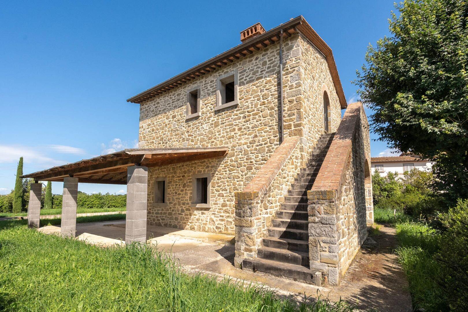 Casale La Fornace to be completed, Cortona, Arezzo - Tuscany