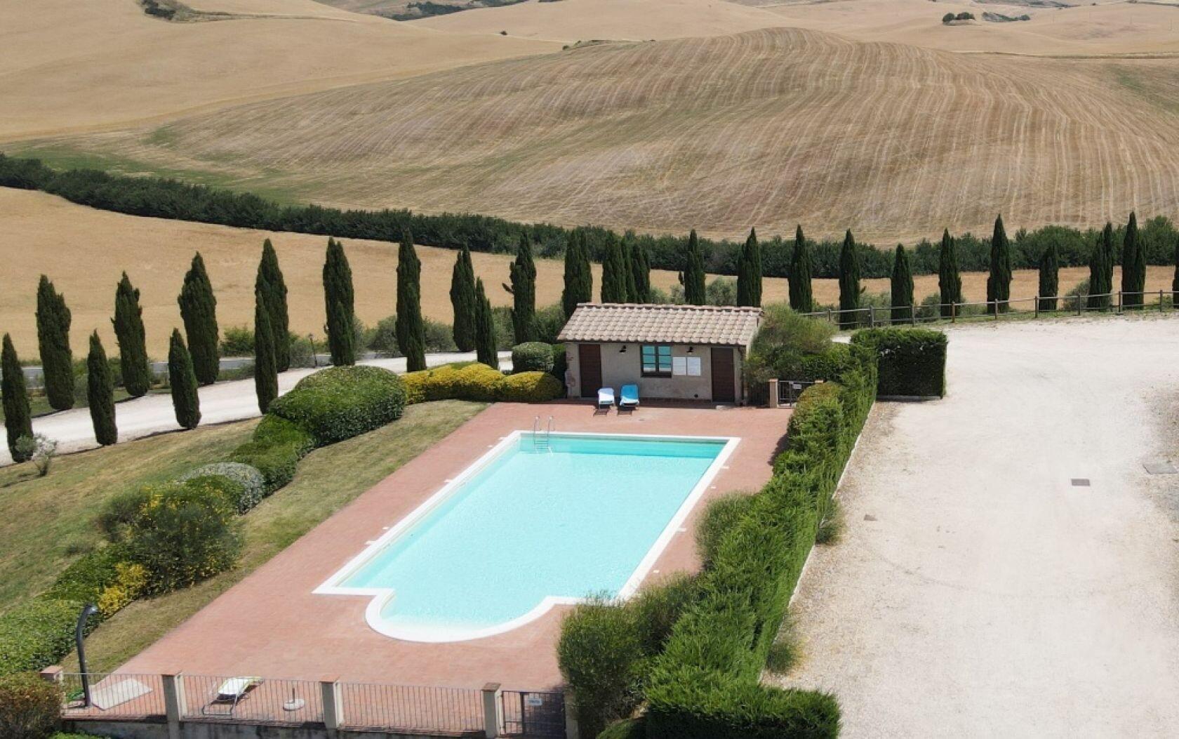 Semi-detached apartment in medieval village with swimming pool, Volterra, Pisa - Tuscany