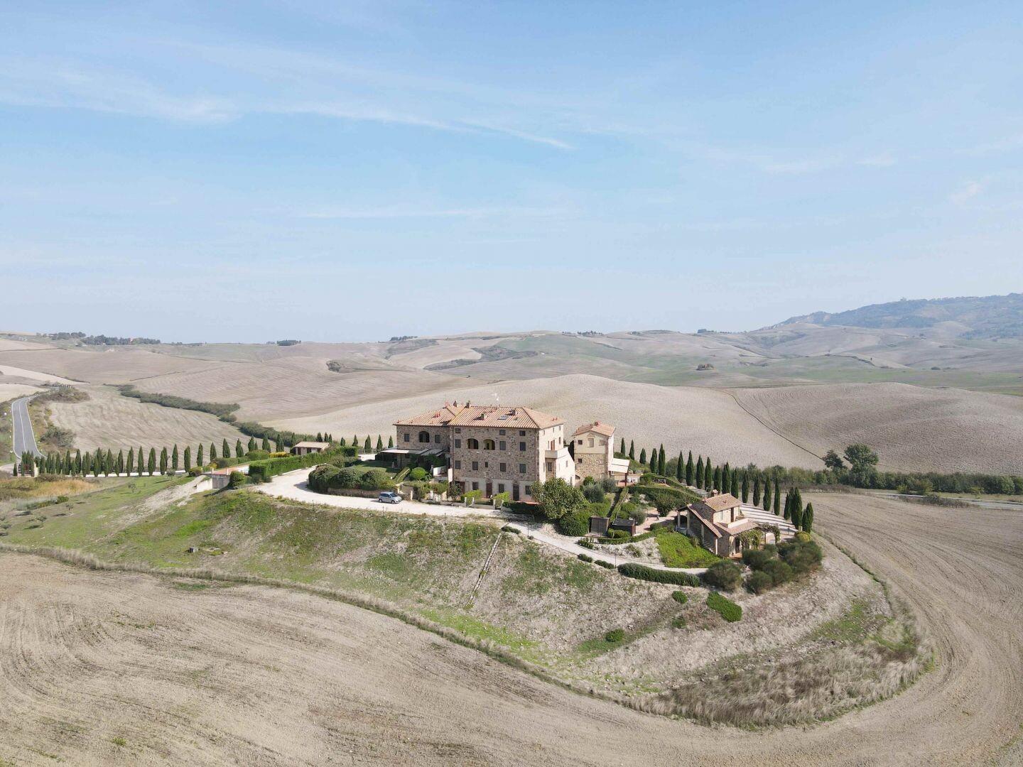 Semi-detached apartment in medieval village with swimming pool, Volterra, Pisa - Tuscany