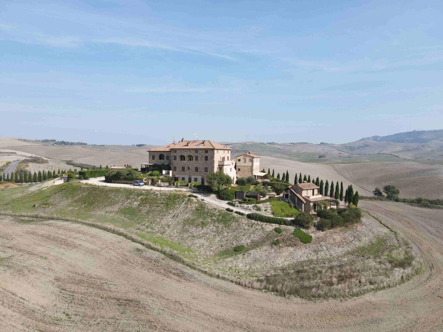 Semi-detached apartment in medieval village with swimming pool, Volterra, Pisa - Tuscany