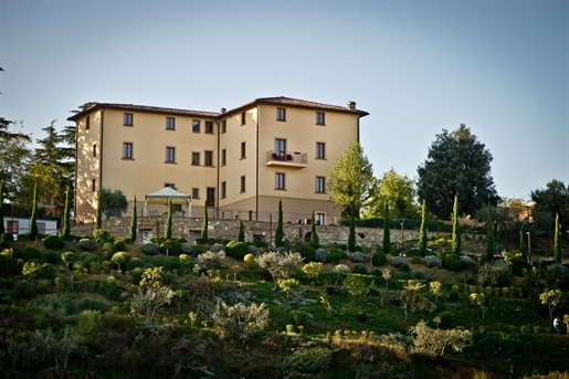 Villa o villino di 3230 m2 a Montepulciano