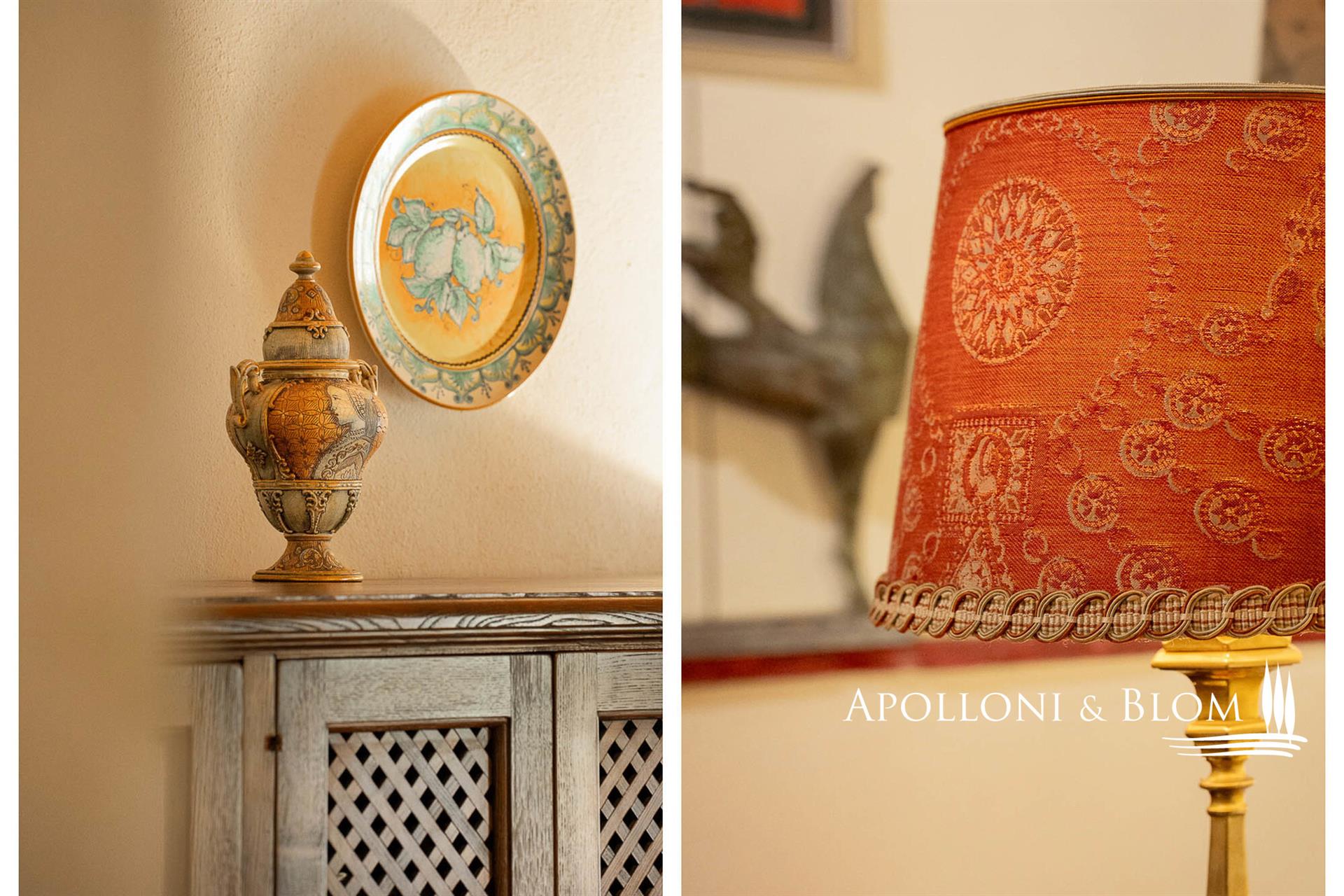 On two levels in the historic center, Montepulciano – Tuscany
