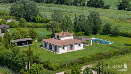 Villa o villino di 246 m2 a Cortona