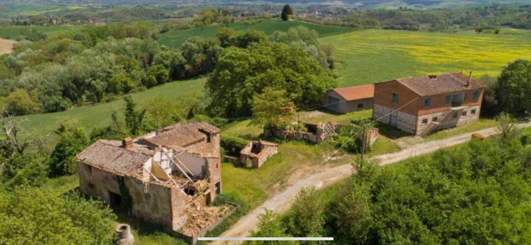 Casale I Giganti, Asciano, Siena - Tuscany