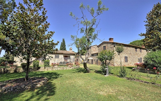 Einfamilienhaus von 300 m2 in Tuoro sul Trasimeno