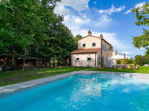 Villa oder Ferienhaus von 200 m2 in Cortona