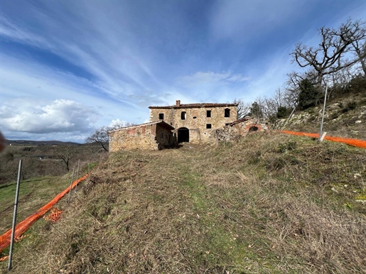 Rural/Ferme/Cour de 330 m2 à Sinalunga