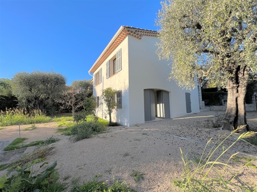 5-Room detached villa in excellent condition with a 681 m2 garden