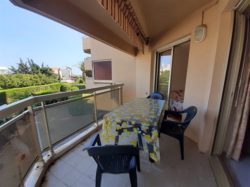 Juan les Pins - 1-bedroom apartment with terrace close to the beach