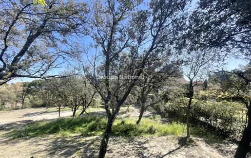 Chateauneuf De Gadagne Baugrundstück von 232 m2