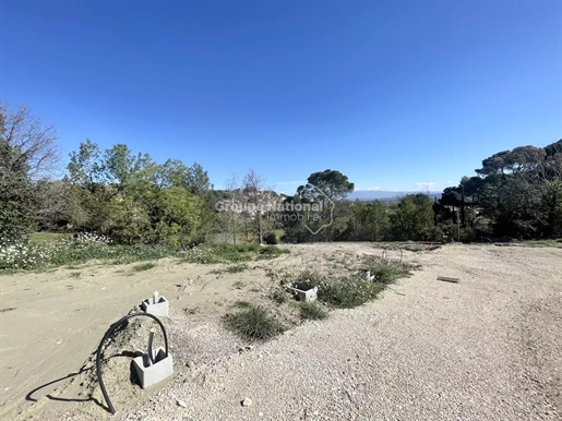 Chateauneuf De Gadagne Baugrundstück von 608 m2