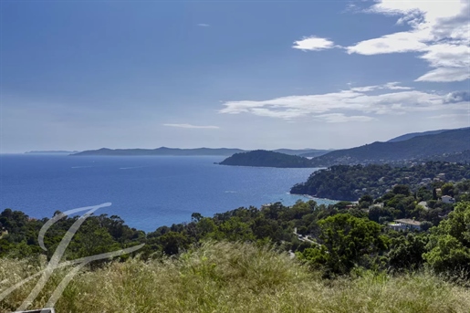 Provencal property with panoramic sea view in Rayol-Canadel-sur-Mer