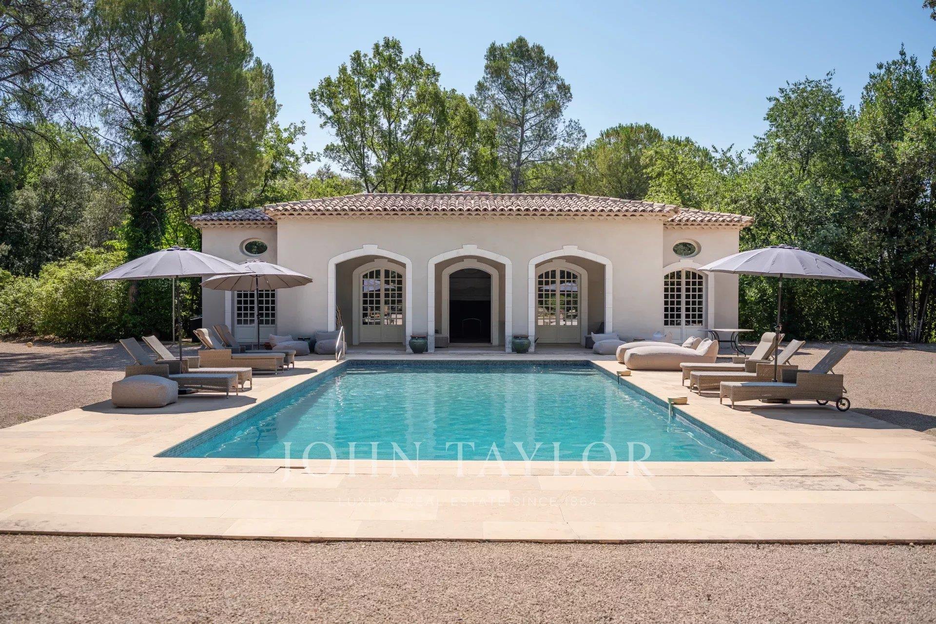 Exceptional property with 18th century chateau
