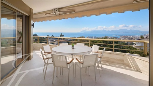 Californie Panoramic sea view superb and rare 4 bedrooms apartment