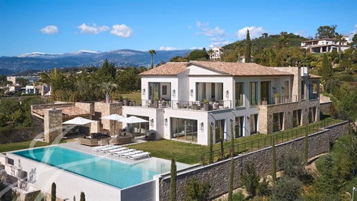 Magnificent contemporary villa Prestigious area