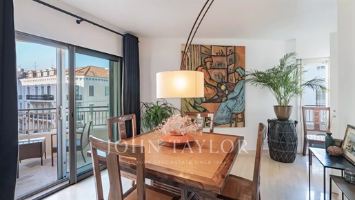 Grande apartamento num andar alto