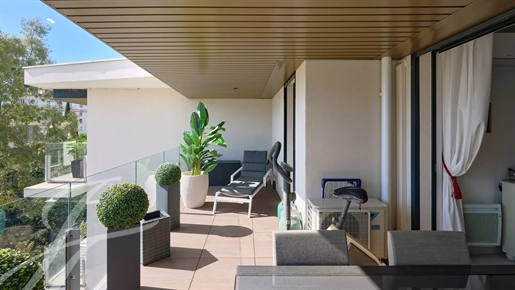 Cannes Oxford Rare Villa-toit 4 pièces dans résidence récente