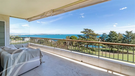 Cannes Californie Appartement rénové vue panoramique