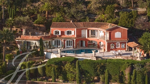 Sole agent Provencal villa in an exceptional location