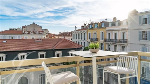 Cannes Stadtzentrum 3-Zimmer-Wohnung große Eckterrasse