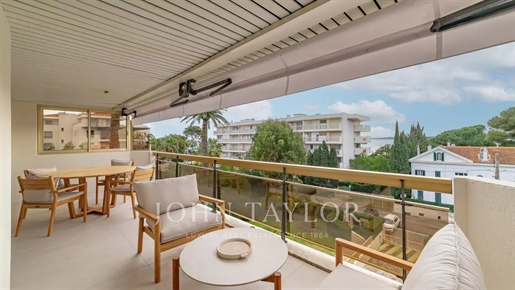 Cannes Palm Beach Apartamento de 4 assoalhadas em residência com piscina