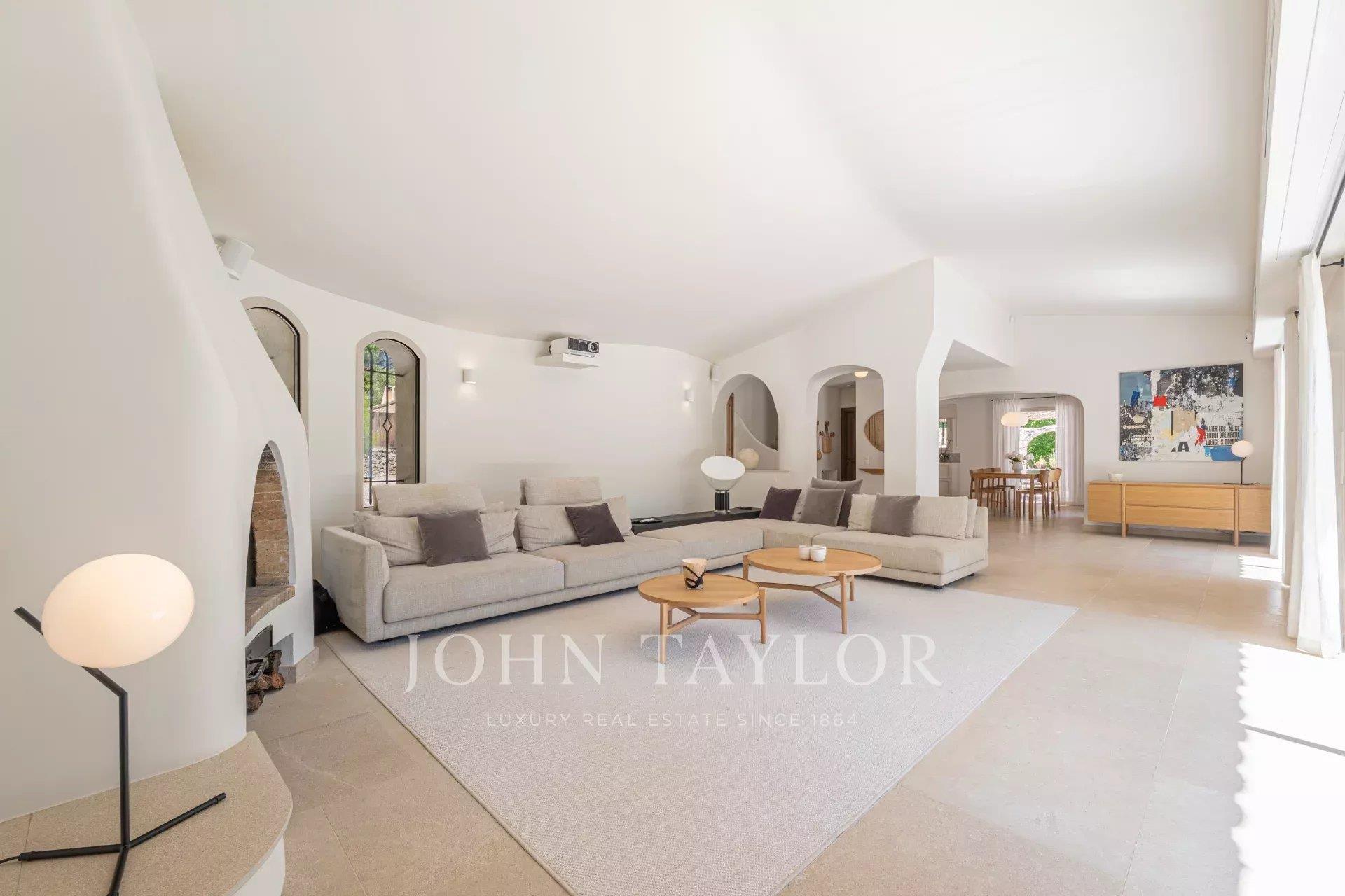 Provençal Elegance Meets Contemporary Luxury in Roquefort Les Pins