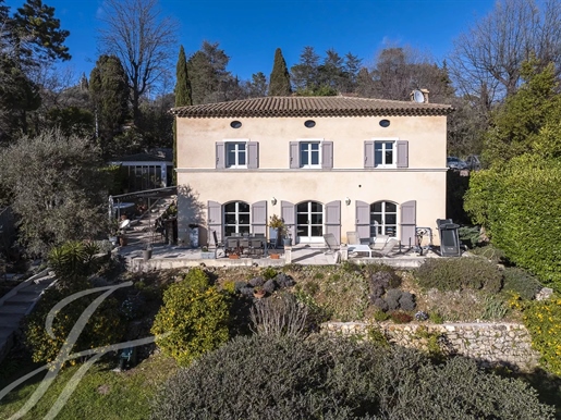 Magnificent sea views in Chateauneuf-Grasse