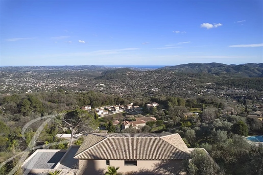 Spéracèdes - Gloednieuwe moderne villa met panoramisch uitzicht op de heuvels en de zee