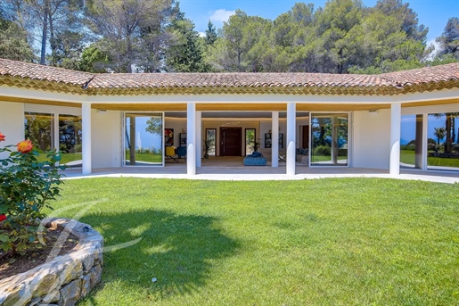 Stunning views of the Bay of Cannes for this property consisted of 3 houses