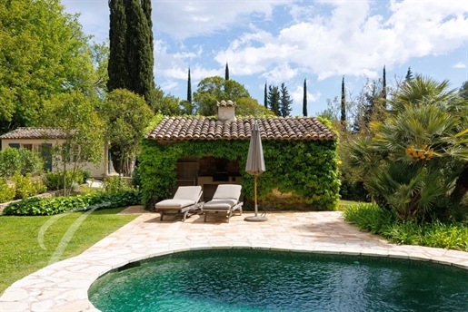 Châteauneuf-Grasse - Hermosa villa provenzal en el corazón de un magnífico terreno