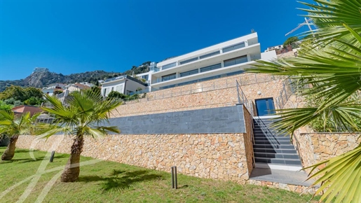 Roquebrune Cap Martin - Panoramisch appartement met zeezicht - 4 slaapkamers - Zwembad - Garages