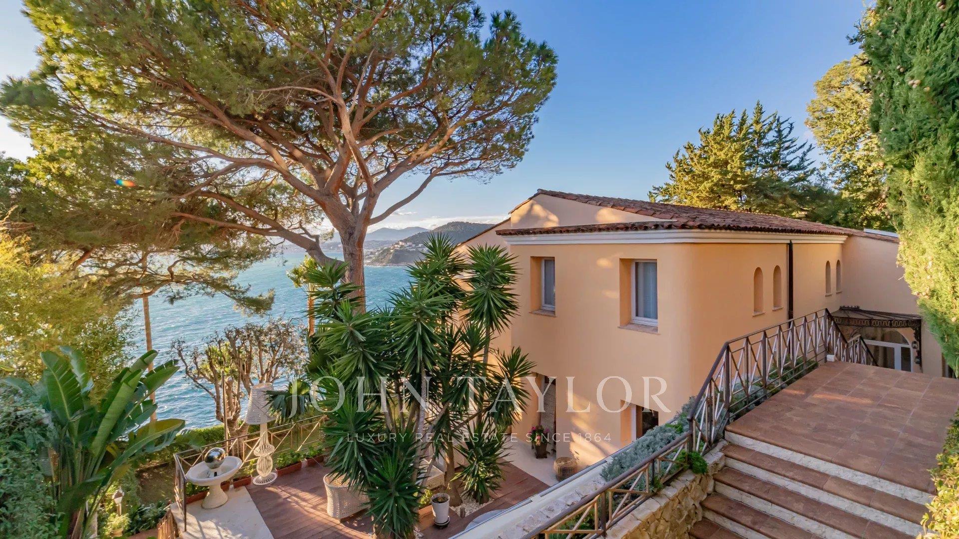Propiedad frente al mar en Cap-Ferrat