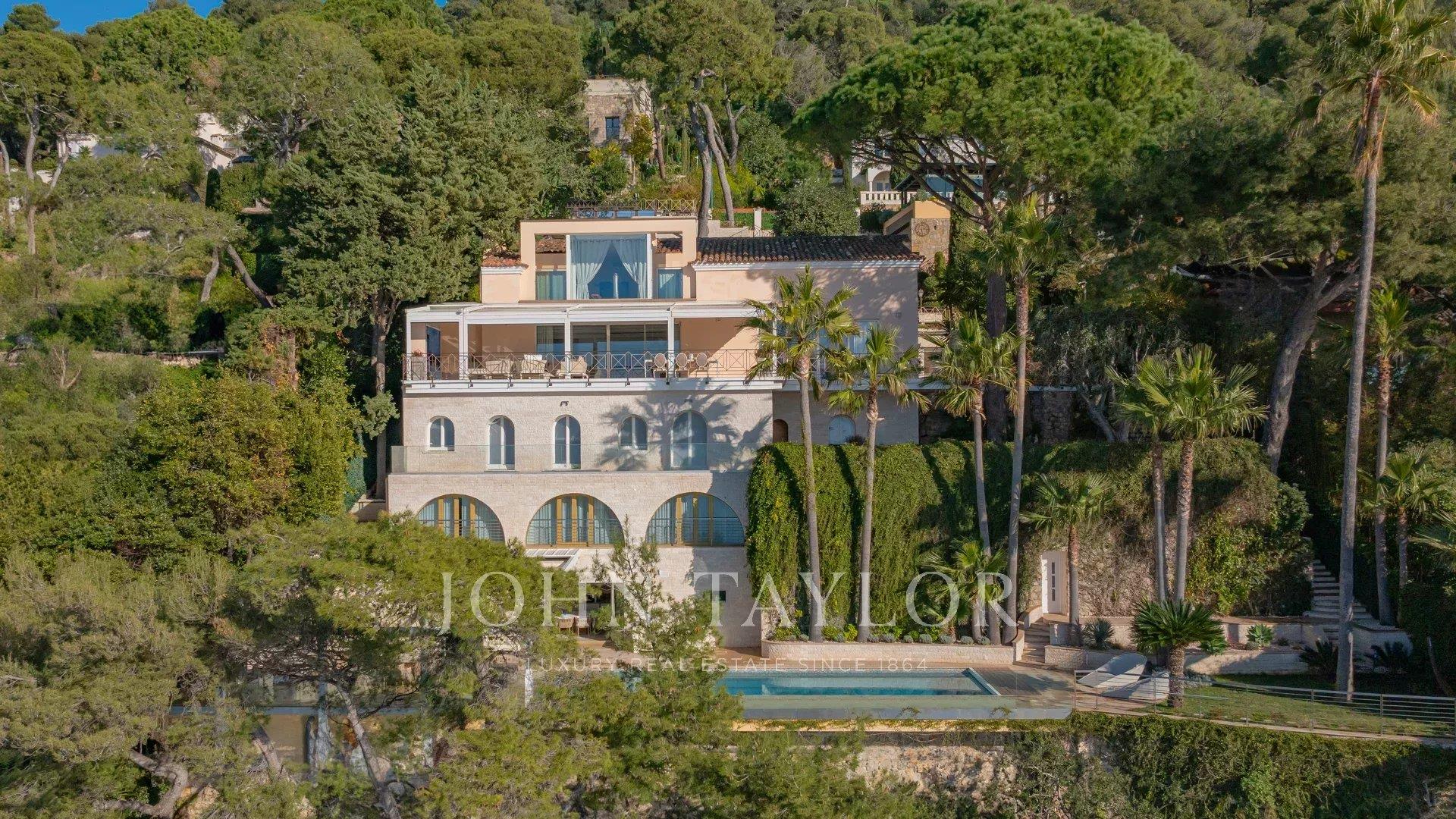 Propiedad frente al mar en Cap-Ferrat