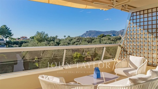Roquebrune Cap Martin - Lyxig 3 rum och kök - Terrasser - Pool - Garage