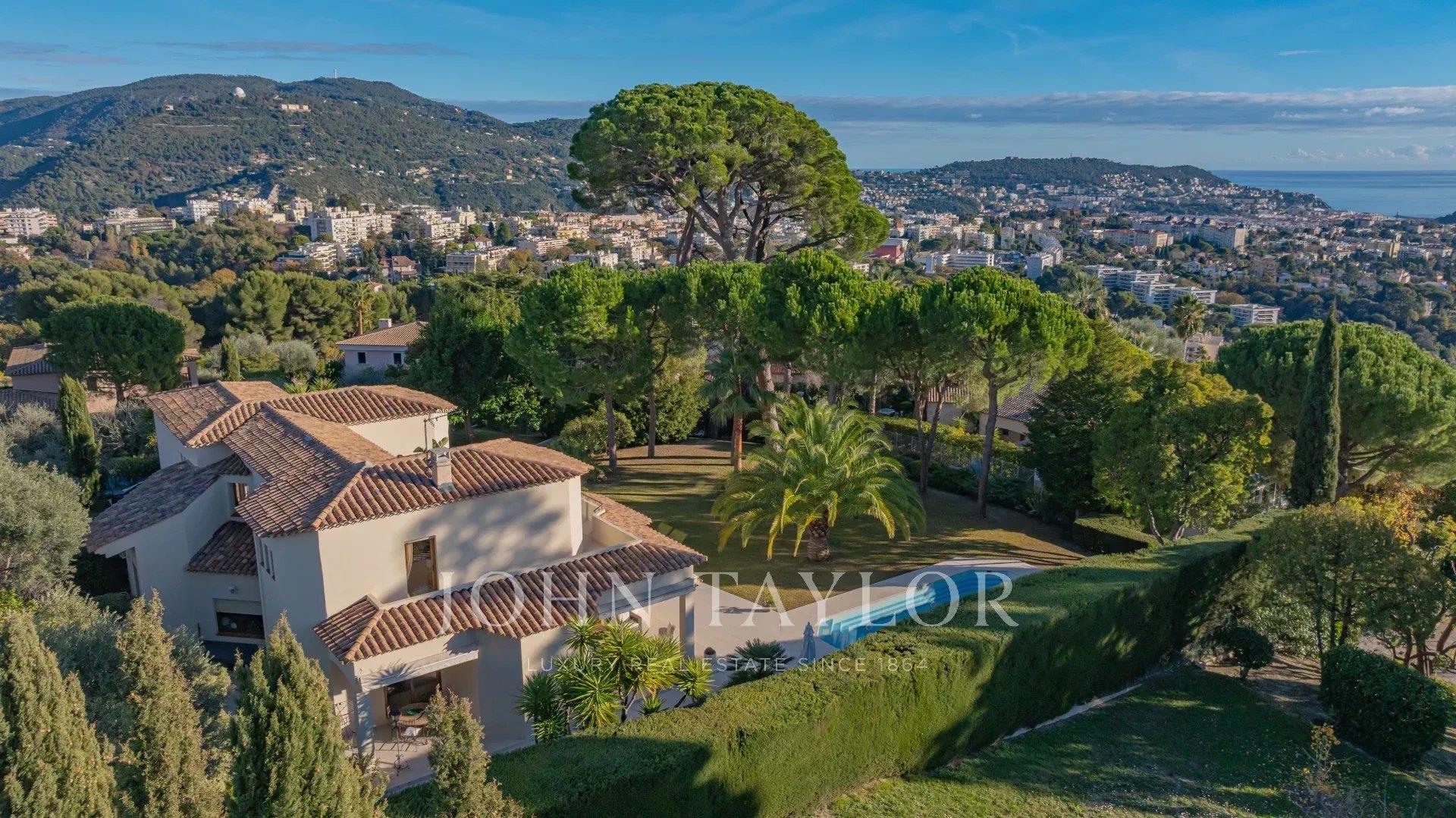 Maison à vendre, 241m², Nice