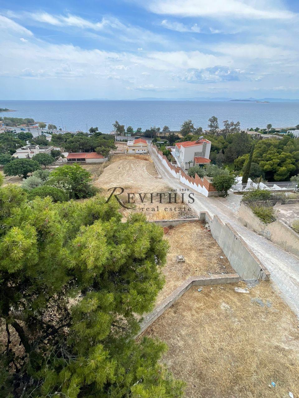 - Land plot For sale, Kalivia Thorikou, 3.000 sq.m., €2.650.000