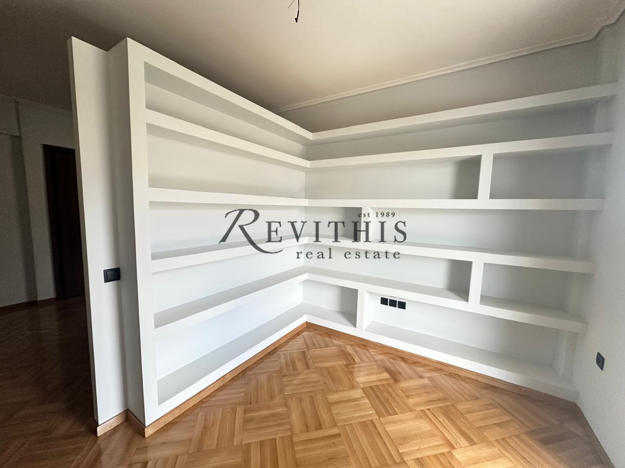 - Fully Renovated Apartment with Large Verandas in Quiet Aixoni, Glyfada