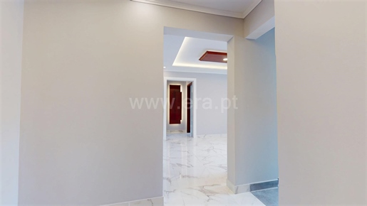 Apartment, 3 bedrooms, Almada, Laranjeiro e Feijó