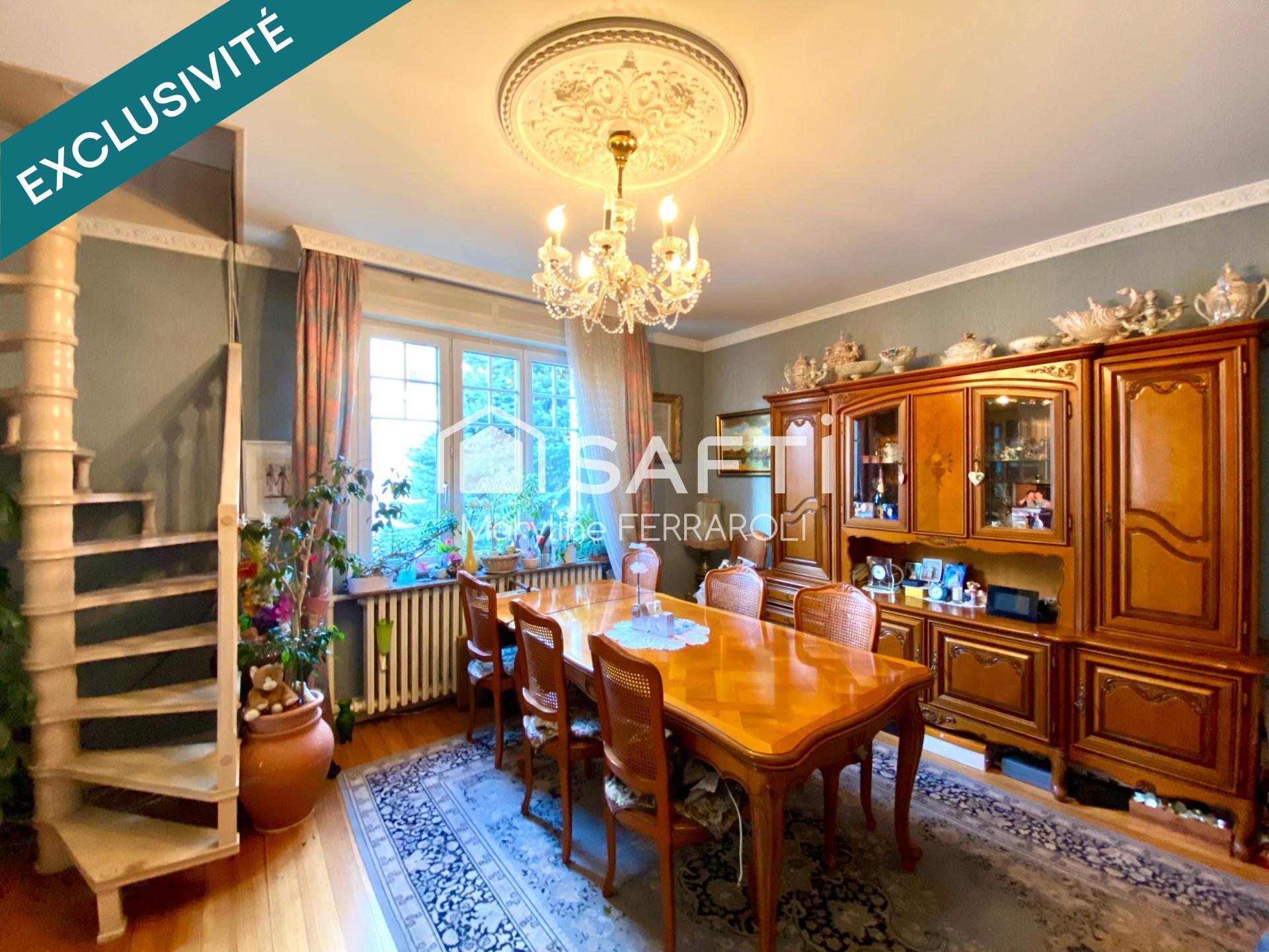 Purchase: Luxury property (67100)