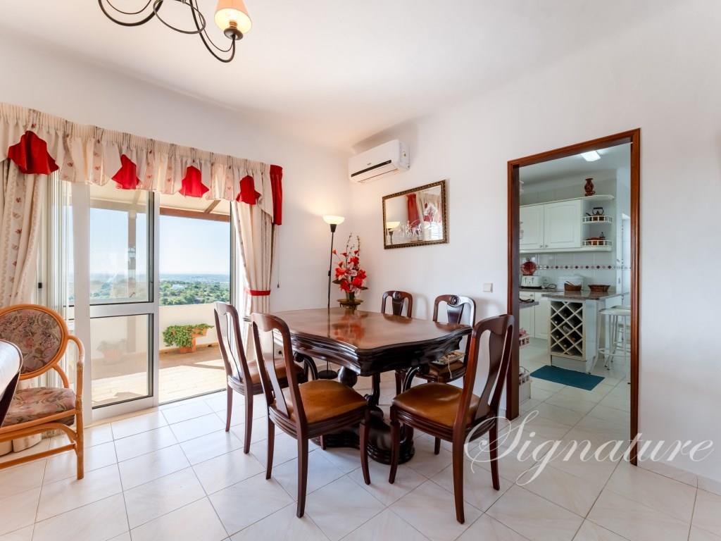 Stunning 3-Bedroom Villa with Pool and Breathtaking Sea Views in Santa Barbara de Nexe