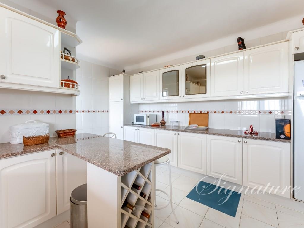 Stunning 3-Bedroom Villa with Pool and Breathtaking Sea Views in Santa Barbara de Nexe