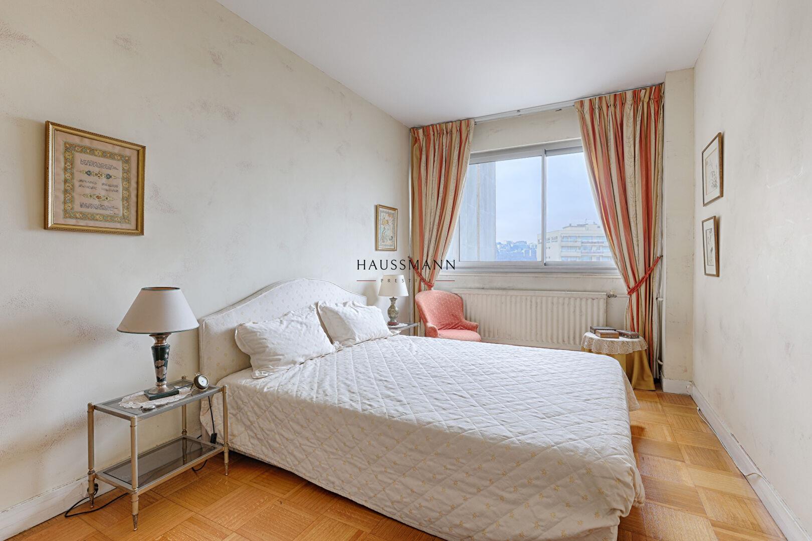 Boulogne Apartment - Jean-Baptiste Clément