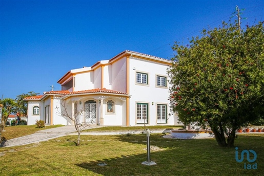 Maison T5 à Leiria de 903,00 m²