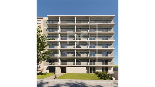 Apartamento T1 com terraço em Salgueiros - Porto