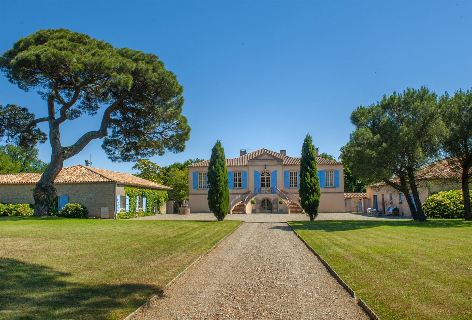 Prestigious Property with Manor, Lake, and Woods