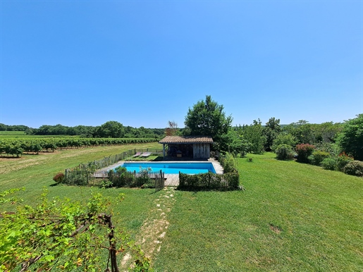 Pleasant Villa in the countryside with swimming pool
